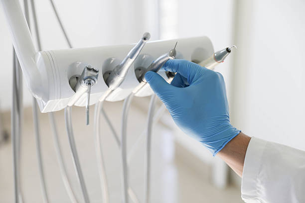 Professional Dental Crowns And Bridges technician working in Bonnie Brae, IL